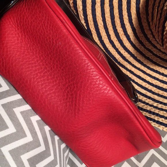 VINTAGE dooney & Burke little red arm bag! - Picture 4 of 4